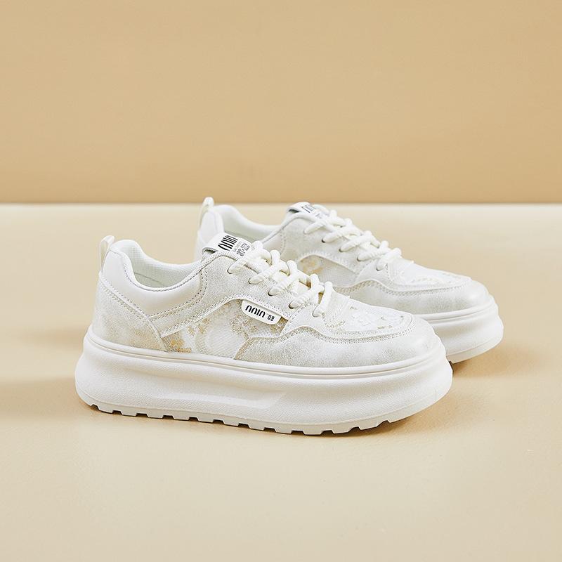Summer New White Shoes Women's Mesh Elevator Breathable Sneakers Ins Fashionable Shoes Thick-Soled Fashionable Casual Shoes