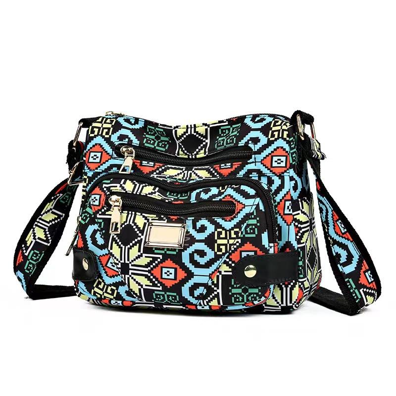 Ladies Crossbody Bag Oxford Cloth Crossbody Bag Leisure Travel Multi-Layer Shoulder Zipper Printed Bag