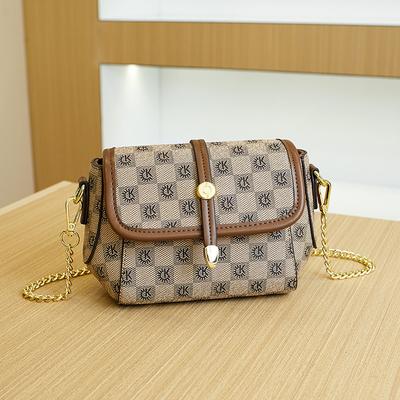 High End Light Luxury One Shoulder Crossbody Bag Popular Printed Letters  Small Square Bag  Fashionable Bag for Women