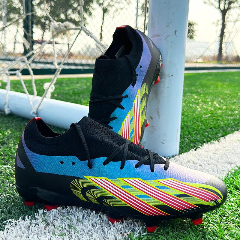 Seamless low-top adult football shoes men's and women's spikes student youth grass impact training sneakers