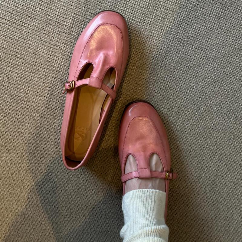 Fashion Flat Bottomed Round Toe Retro Mary Jane Shoes for Women In the Spring of 2025, New Single Kick Shoes, British Loafers
