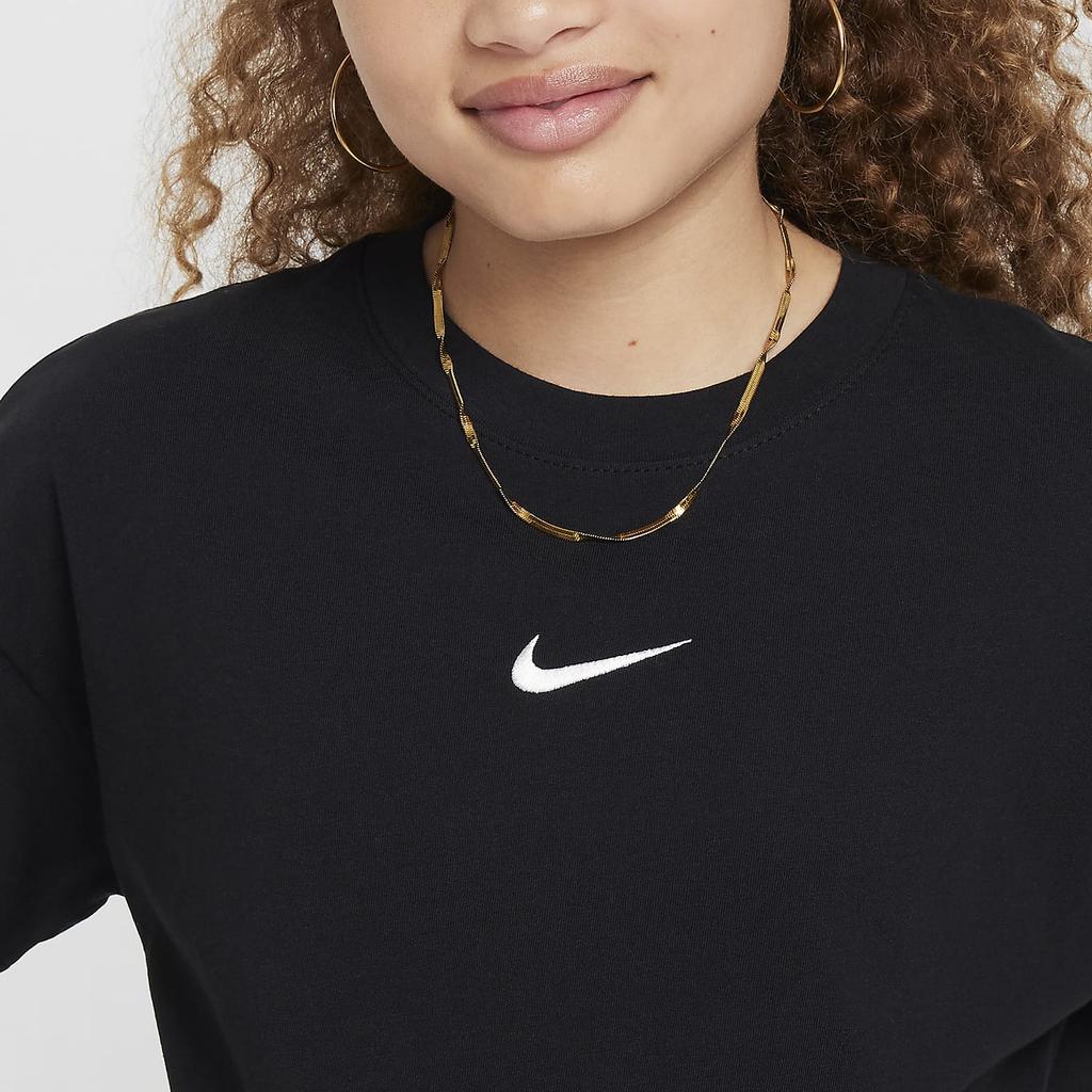 Nike Sportswear Essentials Series T-Shirt Soft Embroidered Logo Crew Neck Short Sleeve Kids Tops Black FZ5539-010