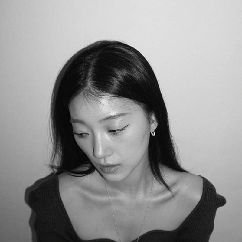 OURPIERRE GRANITO ROUND EARRING SILVER