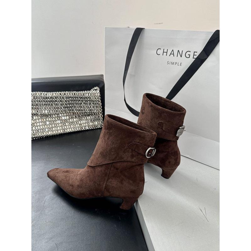 

2025 European and American style wide tube thin square head kitten and temperament short boots 39 темно-коричневого