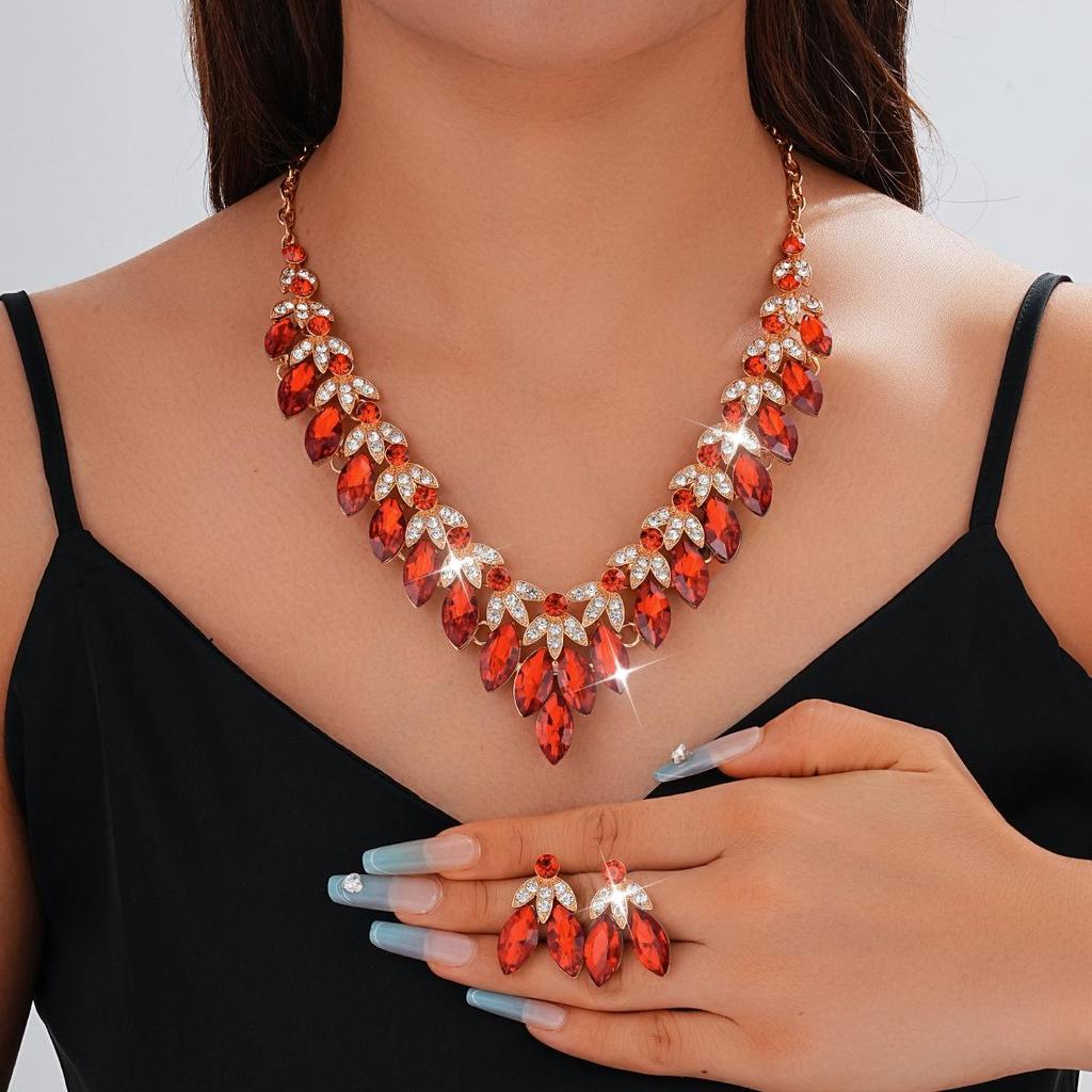 European & American Fashion Crystal Necklace and Earring Set: Bridal Wedding Jewelry Accessories