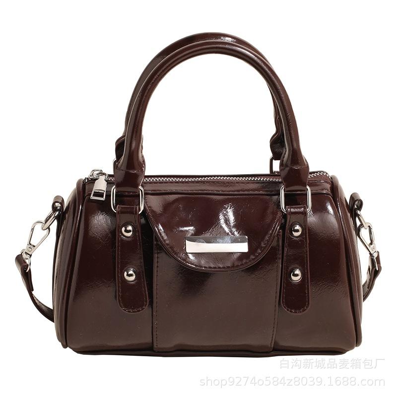 Going Out Handbag 2025 Autumn and Winter New Niche Design Boston Pillow Bag Fashion Crossbody Foreign Style Shoulder Bag