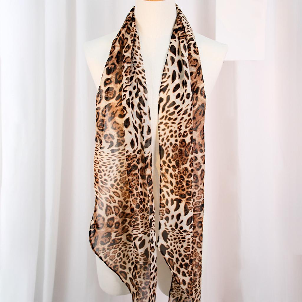 Women Winter Leopard Pattern Scarf Warm and Stylish Neckerchief Fashion Scarves Elegant Women's Accessory