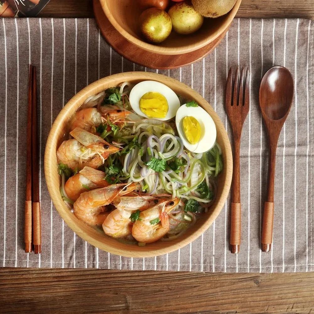 Sklisikkert servise i tre med lang håndtak skje Spisepinner Gaffelsett Ramen-servisesett i japansk stil for hjemmekjøkkenbestikk