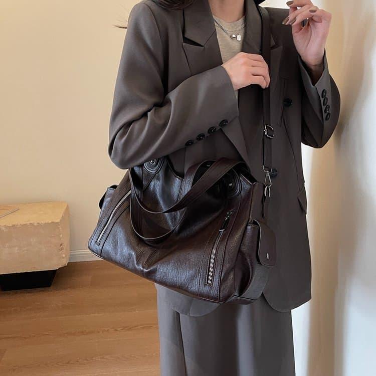 New women's retro portable shoulder diagonal span tote bag