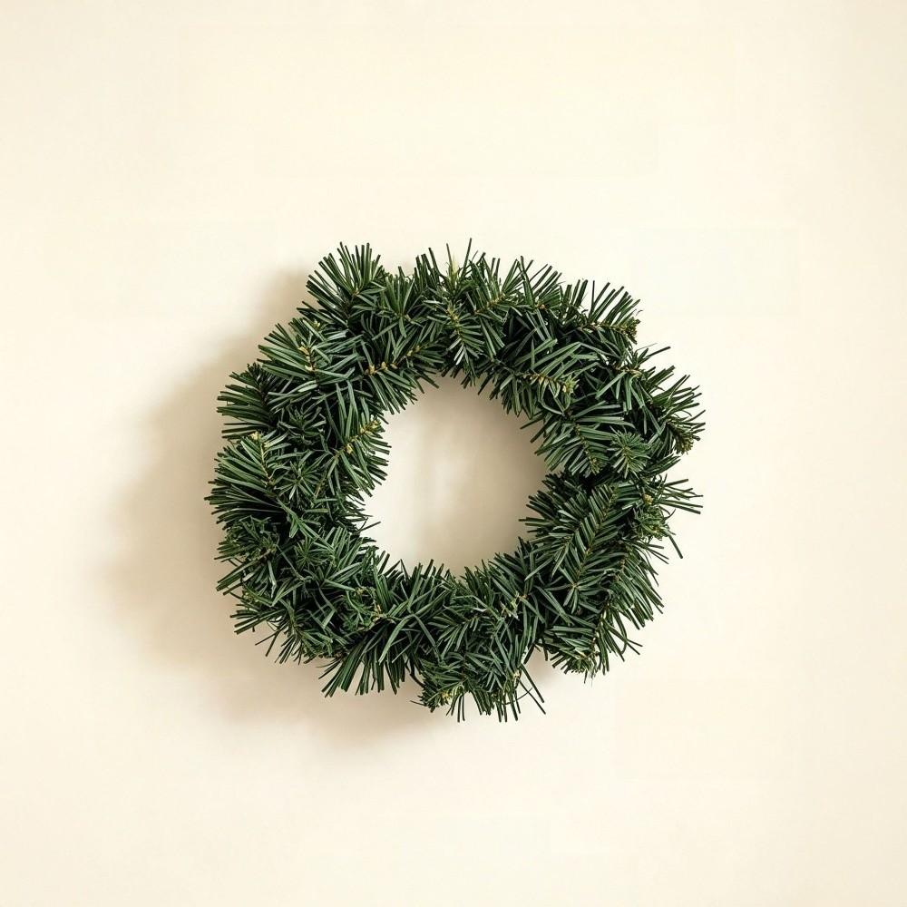 Realistic Artificial Green Pine Wreath Green Christmas Door Wreath Outdoor Front Door