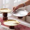 Metallkakebrett i rustfritt stål Husholdningsfruktfat Høyfotet dessertform med trebase for bord