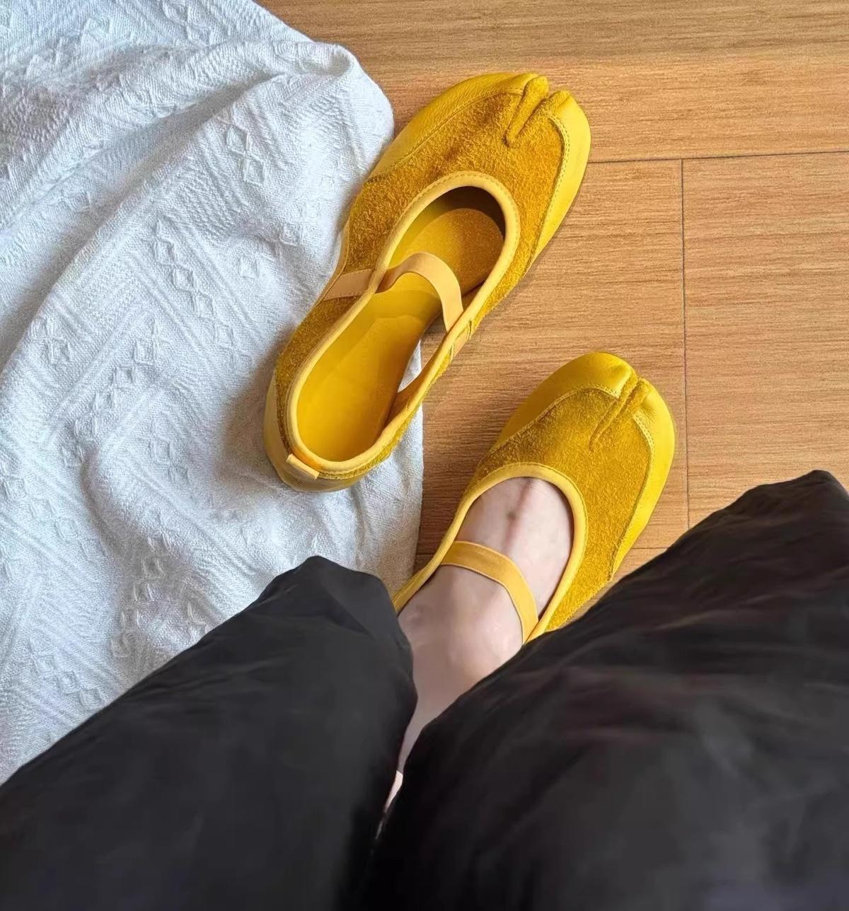 

Cowhide~ Genuine leather Korean one-word with ballet split-toe shoes, flat bottom, shallow mouth single shoes, women s elastic Mary Jane shoes, lad 35