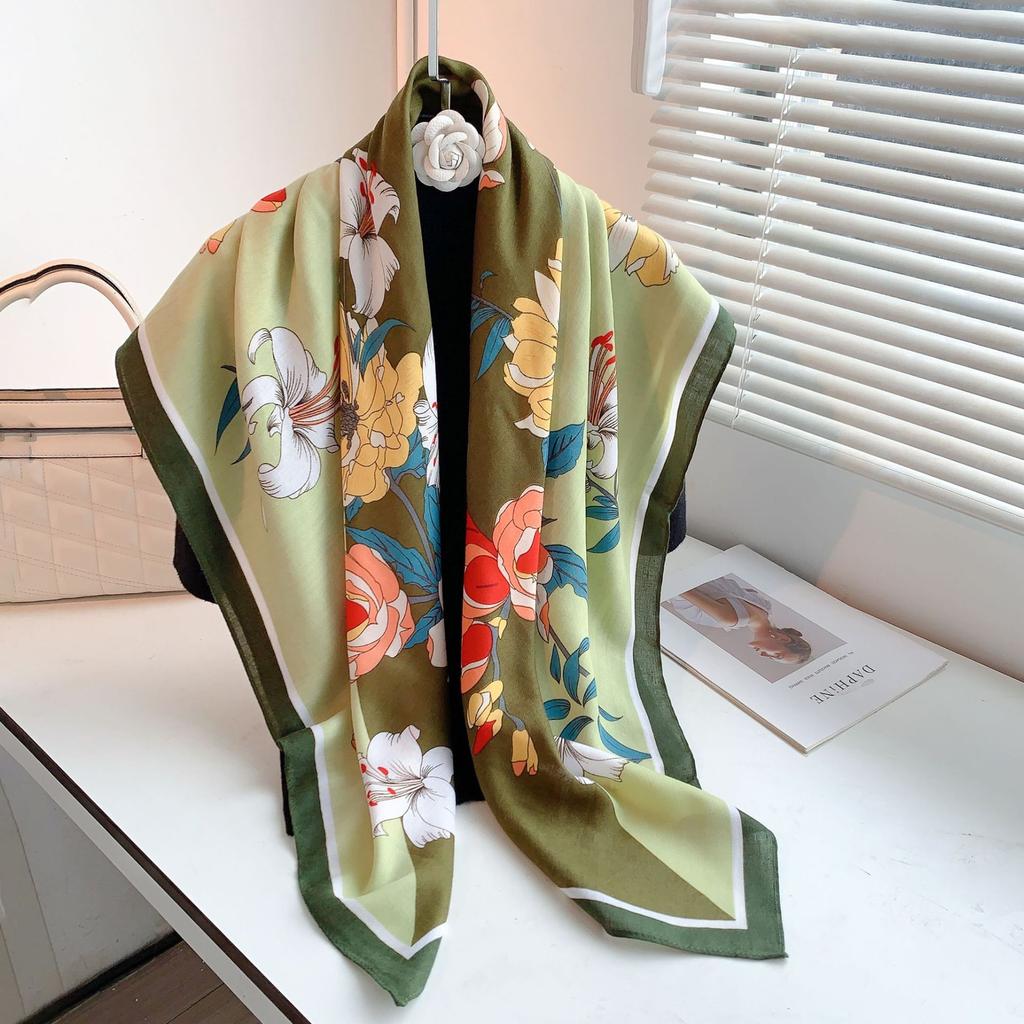 Siya New Printed Scarf Shawl Fresh and Sweet 110 Square Scarf Photo Travel Decoration Silk Scarf Women