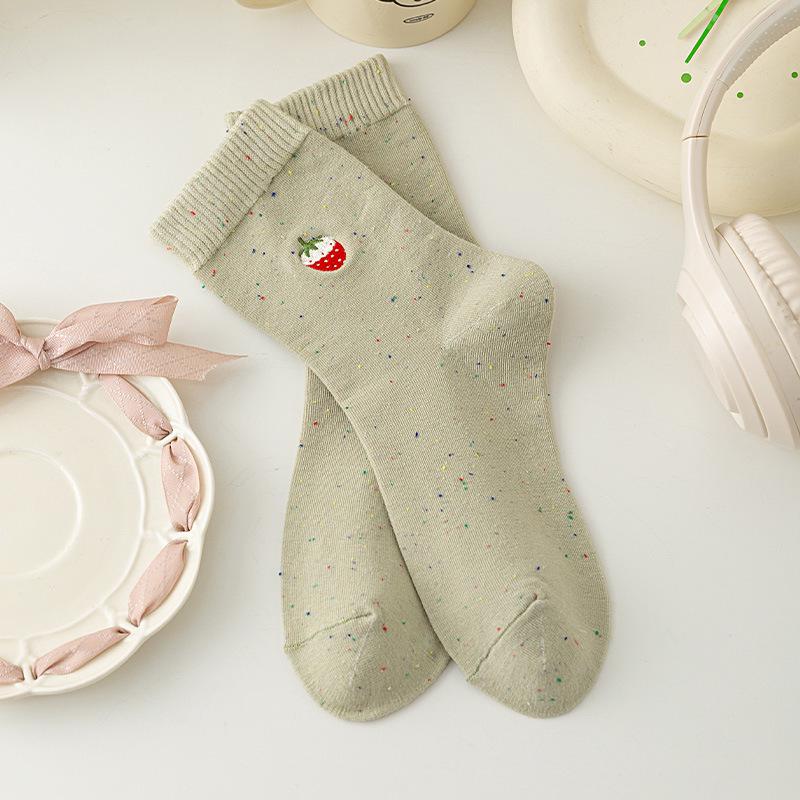 Women's Tide Style Autumn Puppy Embroidery Mid-Calf Socks - Cute Cartoon Bear Design