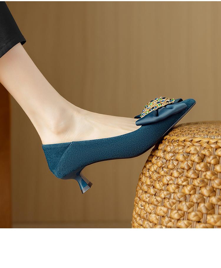 

Цветной стразовый бант, остроносые туфли на высоком каблуке, весна, новая кожа, с мелким вырезом, темпераментные, фиолетовые, на среднем каблуке, одинарные туфли 42 синий