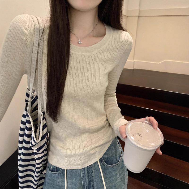 Slim temperament design sense pattern round neck long-sleeved sweater with women's autumn new pure desire top as a base