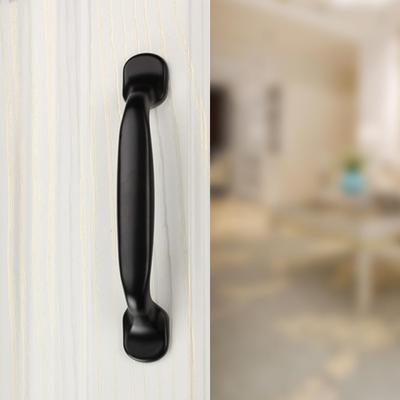 Nábytkové kování a díly – Kliky na dveře