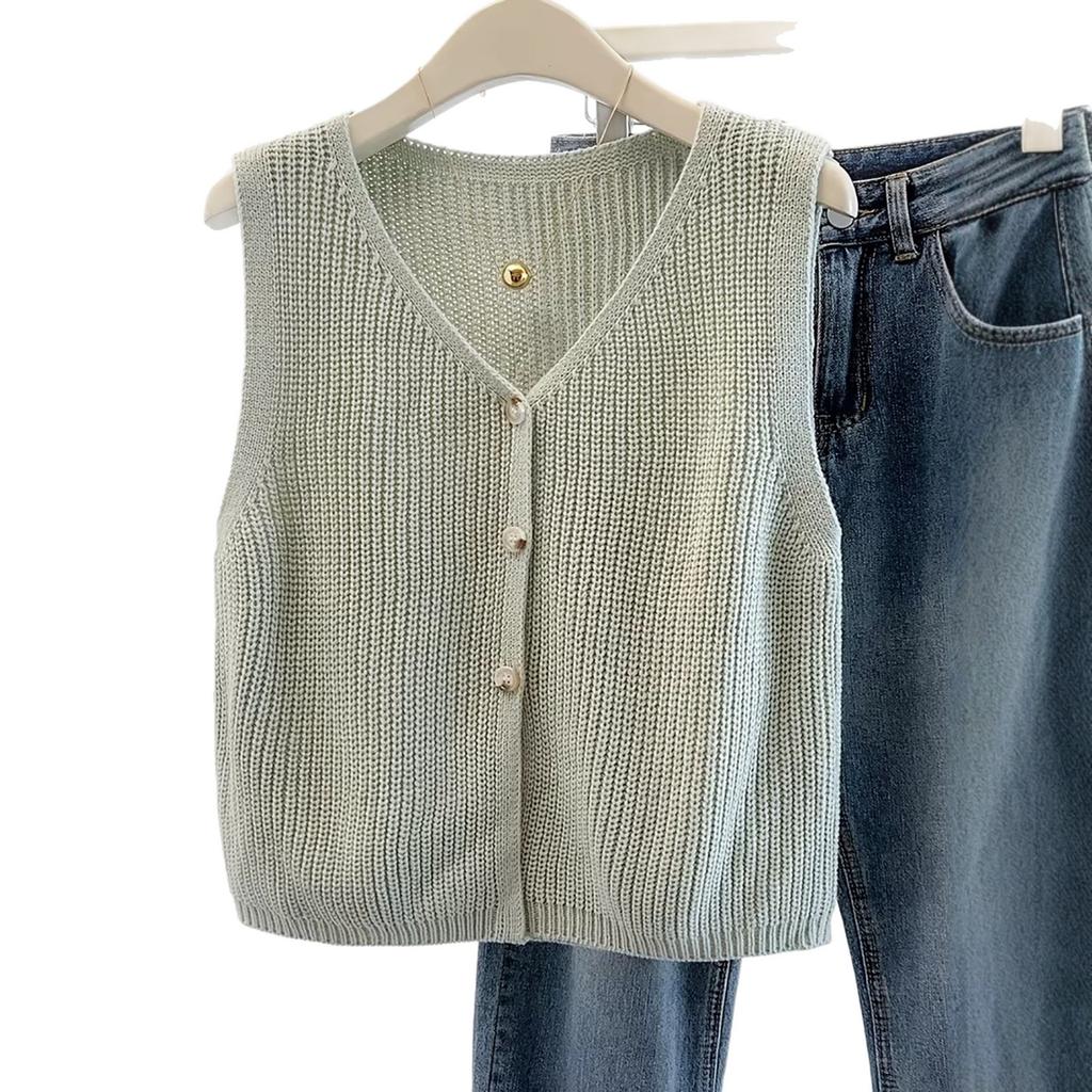 Women's Knitwear, Solid Color, Button-Front
