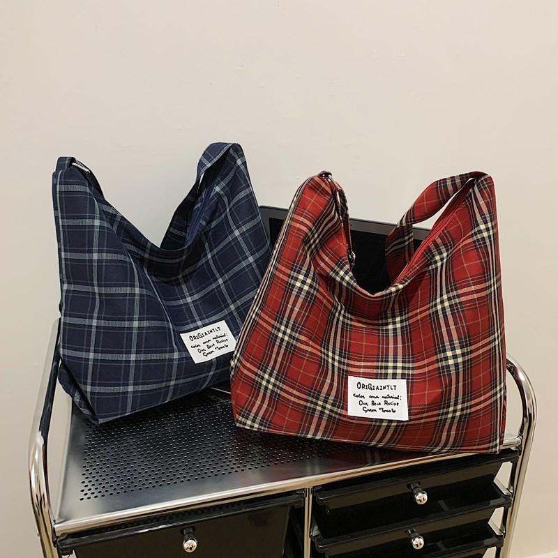 Casual plaid printed shoulder bag College style fashionable versatile tote bag large capacity textured messenger bag women