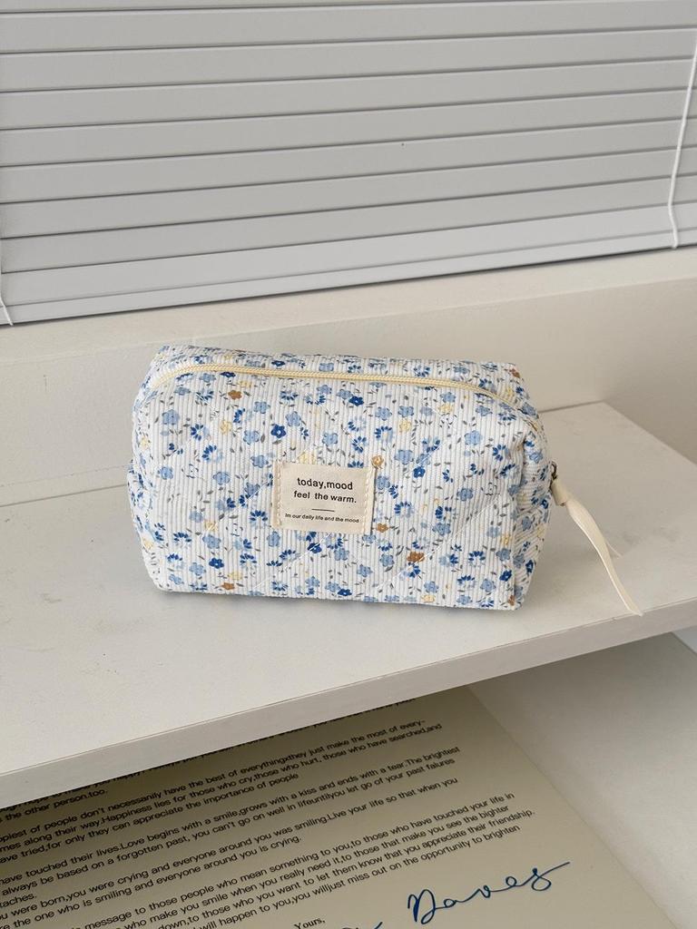 Spring Fresh Blue Floral Corduroy Makeup Bag - Portable & Versatile Storage