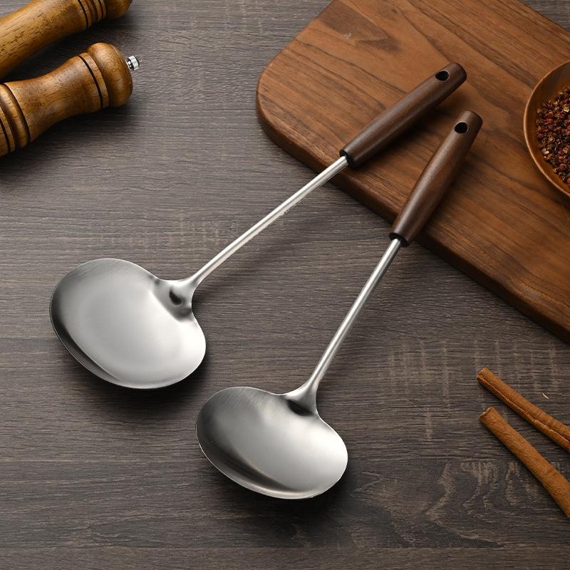 Antique Wood Handle Stainless Steel Stir-fry and Frying Shovel with Hanging Hole