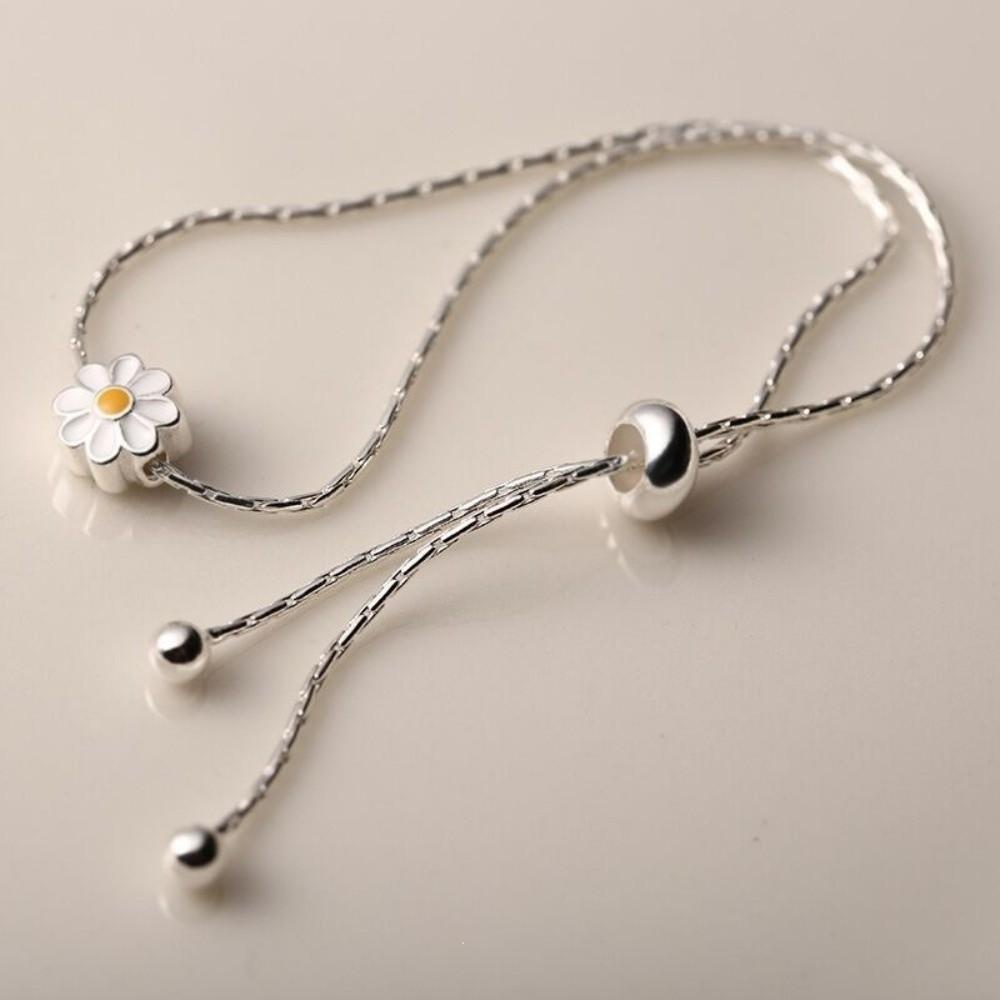 Wristband Women Flower Hand Bracelet Adjustable Friendship Bracelet Sweet Daisy Bracelet  Friends
