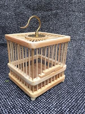Bamboo Woven Grasshopper Cage Single Grid Corner Grinding Handmade Retro Copper Hooks Reptile Toys