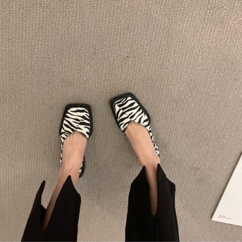 Square Toe Womens Flats Shallow Mouth Elegant Womens Sandals Fashion Vintage Party Shoes Elastic Band Women Shoes Luxury Zapatos