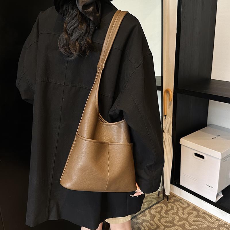 Velkokapacitní jednobarevné kabelky s přezkou z PU pro ženy, nákupní tašky, retro všestranné crossbody kabelky s šicí nití