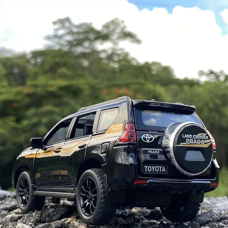 1:32 Toyota Prado SUV Diecasts Metal LAND CRUISER Simulation Car Model Fashion Ornaments, Alloy Car Models, Toys, Collectibles