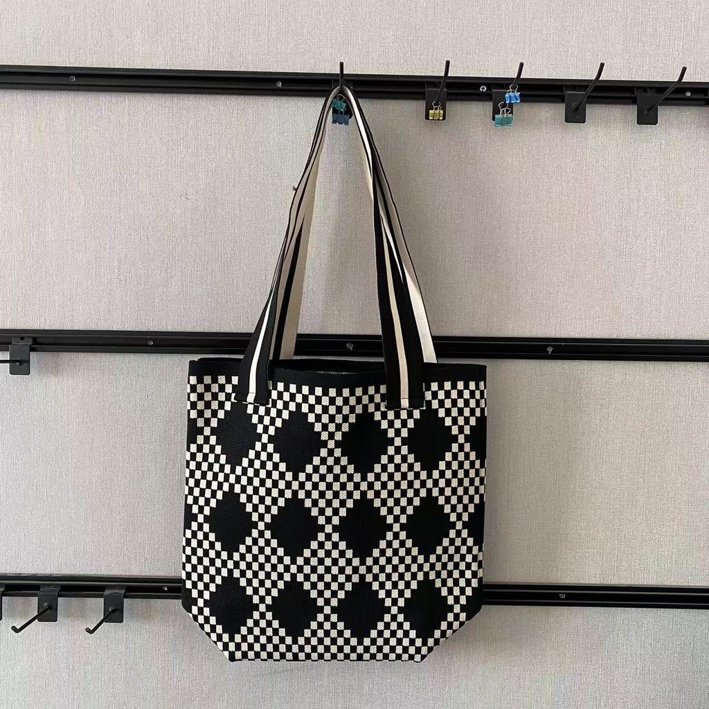New Women's Knitted Shoulder Bag Large Capacity Bucket Bag for Shopping Commute Crossbody