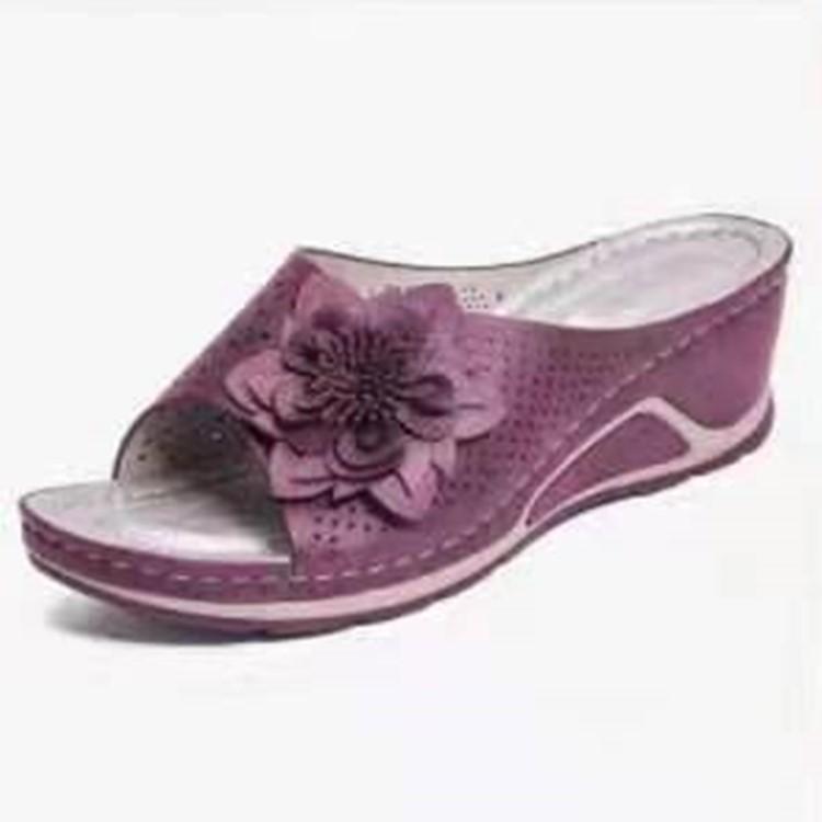 Summer and Autumn New European and American Large-size Wedge Heel Casual Flower Wear One-word Cool Slippers Wholesale