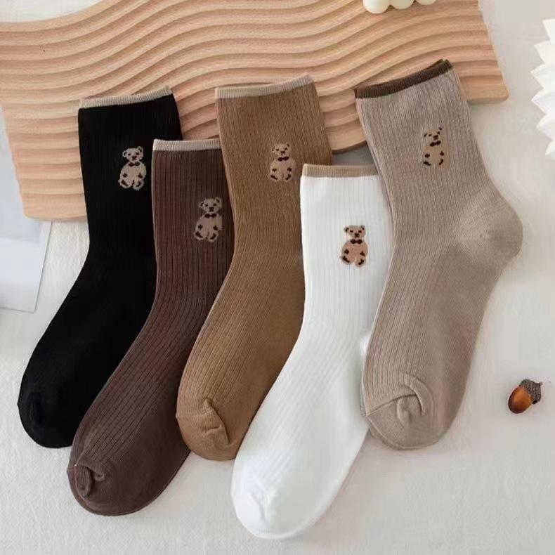 

5Pairs/Lot Cream Women S Korean Version Of Medium Tube Socks Stockings Autumn And Winter Warm Japanese Versatile Solid Color one size
