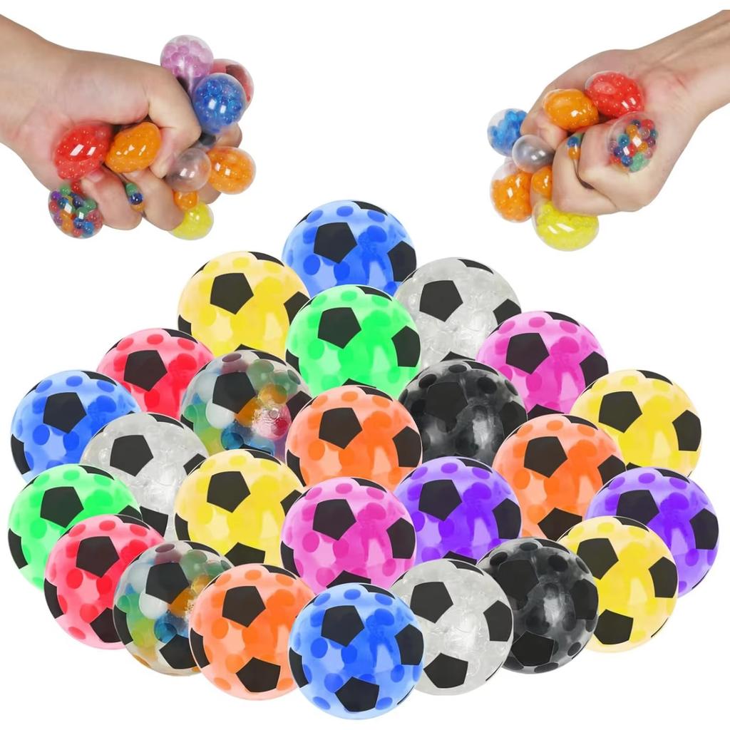 6 stuks zachte voetbalballen voor kinderen en volwassenen, mini stressballen, anti-angstballen en friemelballen om te ontspannen, ideaal als verjaardagscadeau of als vulling voor een cadeautas.