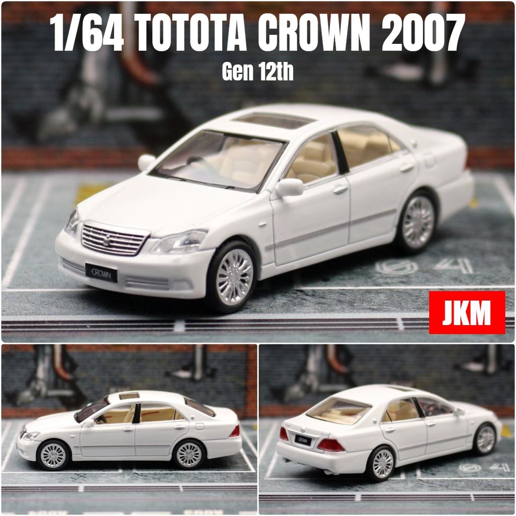 1/64 TOYOTA Crown Gen 12th 2007 Sedan Miniature Model JKM 1:64 Premium Toy Car Vehicle Free Wheels Diecast Alloy Collection Gift