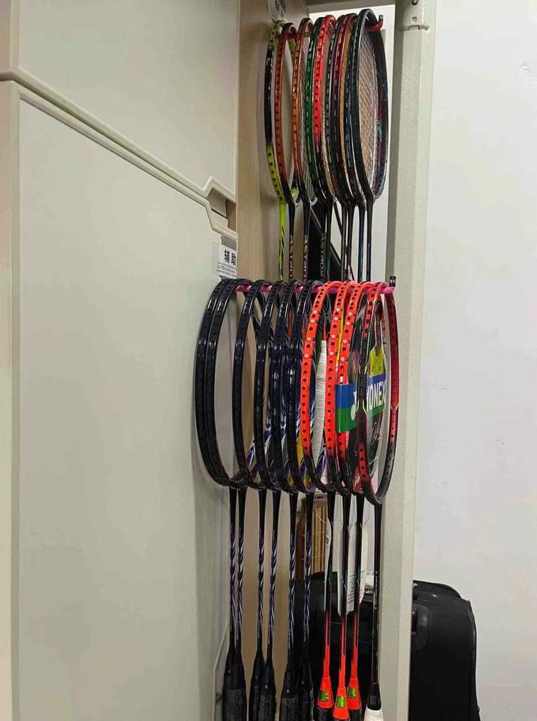 Wall-Mounted Racket Display: Badminton and Tennis Storage Hook