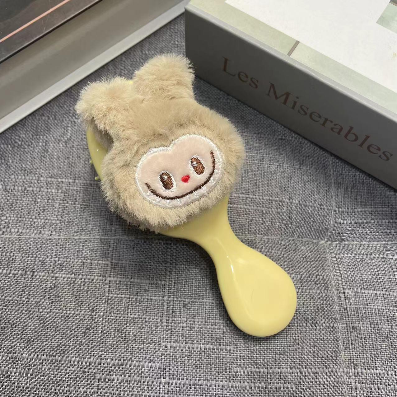 

Labubu Мини Портативная Плюшевая Расческа-Массажер с Воздушной Подушкой - Милая и Компактная