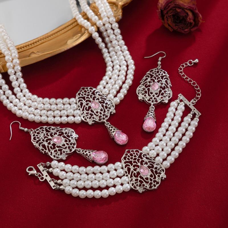 Meier Retro Palace Style Imitation Pearl Beaded Clavicle Necklace Easiest for Match Diamond-cut Cut Out Flower Plate Collar