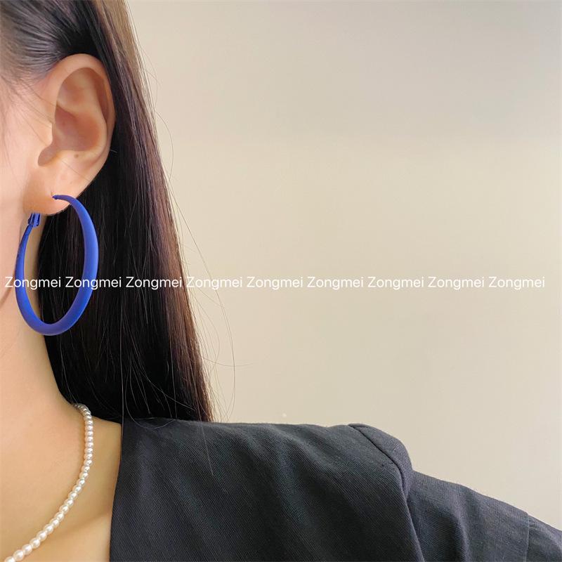 Candy-Colored Exaggerated Hoop Earrings: Bold, Colorful Large Circle Earrings for a Trendy, High-End Look