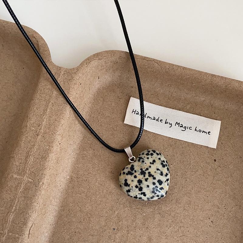 Natural Stone Heart Pendant Necklace - Black Cord, Women's Fashionable Choker for Commuting & Versatile Wear