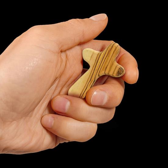 Wooden Cross Decoration Cross My Heart Emotional Support Pocket Hug Handheld Cross Men Women Faith Prayer Encouragement Gift