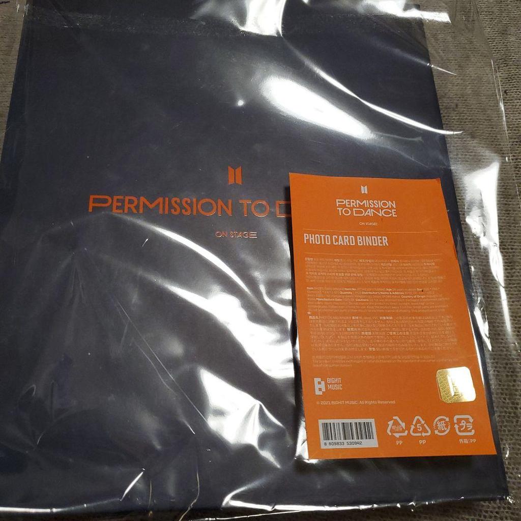 [USED] BTS Official PTD Binder with 11 mini photos