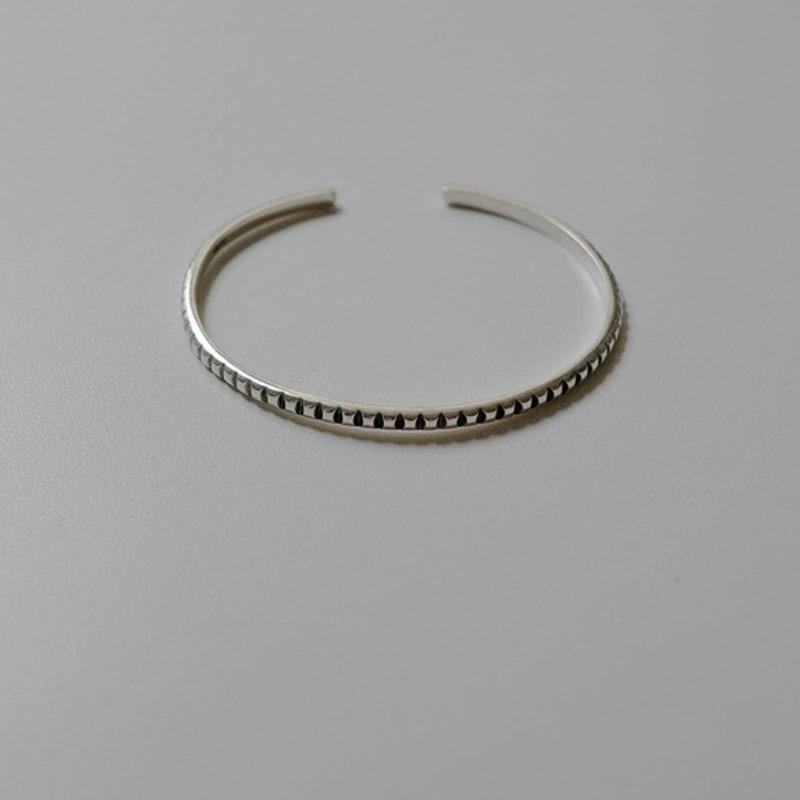 Retro Finger Narrow Bangle_SB307