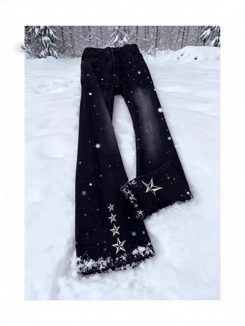 

Men s Trendy Black Slim-Fit Jeans with Star Embroidery & Flared Legs S