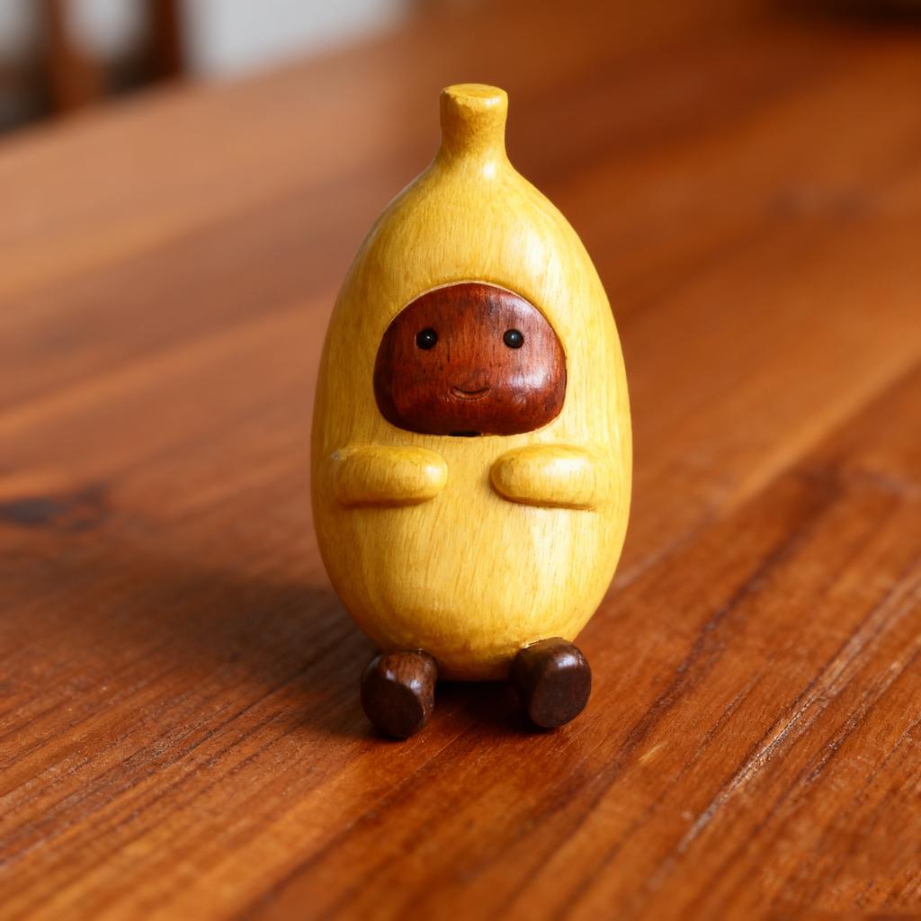 Creative Wood-carved Banana Figurine - Natural Wood Texture, Lighting Up The Fun Corners Of Life