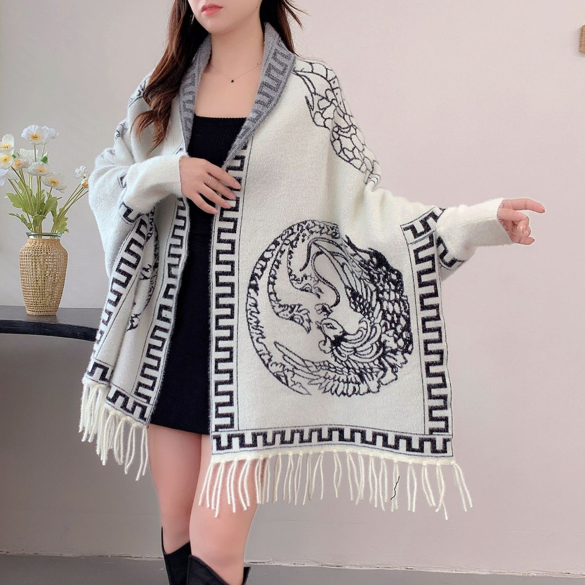 

Теплая жаккардовая вязаная шаль женская норковая бархатная бахрома чонсам накидка рукава шаль высокого класса для улицы Above 175cm