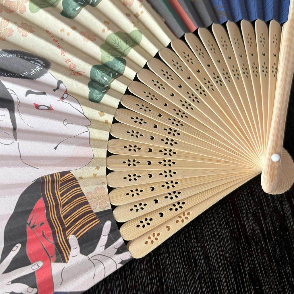 Japanese Folding Fan Japanese Souvenir Traditional Japanese Pattern A Great Gift for Foreigners A Japanese Souvenir [HIROMARE] - - Men's & Women's - -