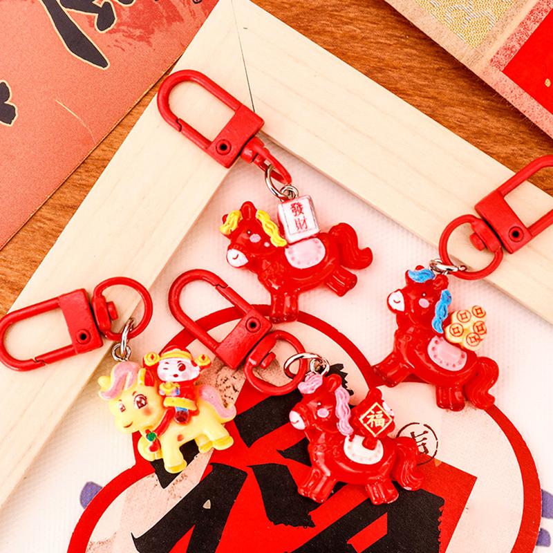 1/7 Stück Cartoon Jahr des Pferdes Schlüsselanhänger Niedlicher Harz-Pony-Schlüsselring Taschendekoration Zubehör Jahresanhänger Kleine Geschenke