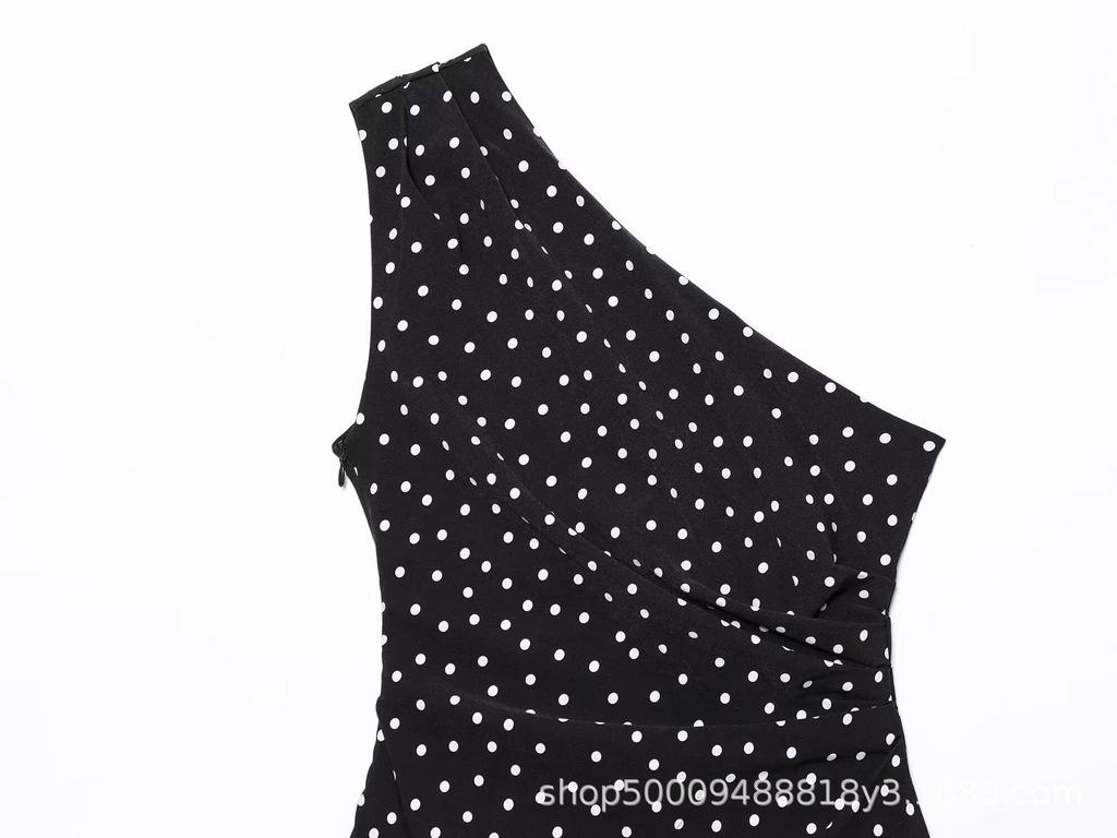 French Sweet Petite Polka Dot One-Shoulder Pleated Dress for Spring 2026