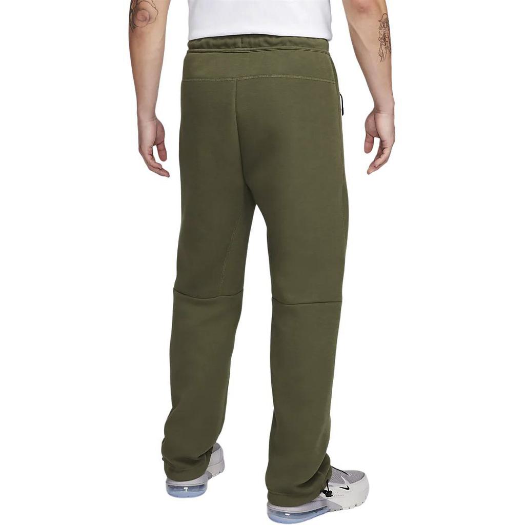 Nike Pantaloni della tuta Sportswear Tech Fleece con fondo aperto FB8013-222